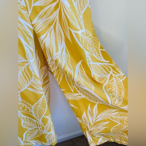 Yellow & White Tropical Open-Back Jumpsuit By FAVLUX Size M - Picture 5 of 6